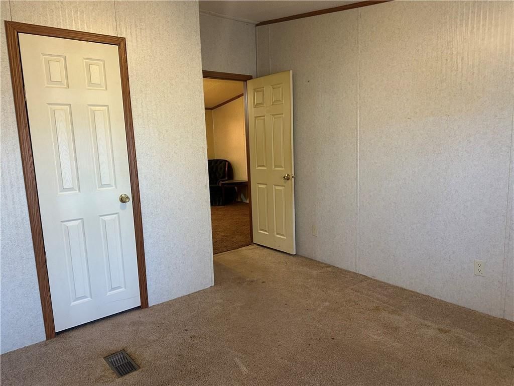 381 N Sheridan Street — photo 18
