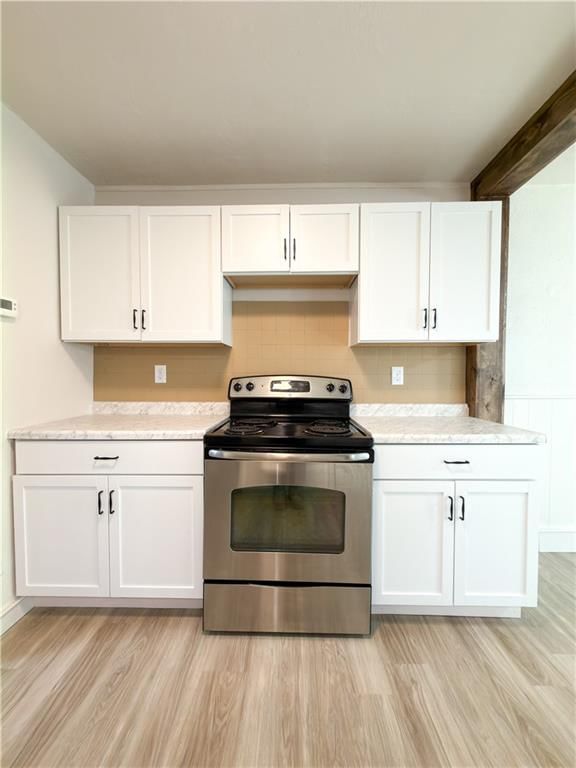 105 S Willow Street — photo 12