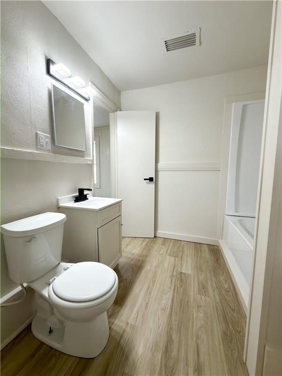 105 S Willow Street — photo 23
