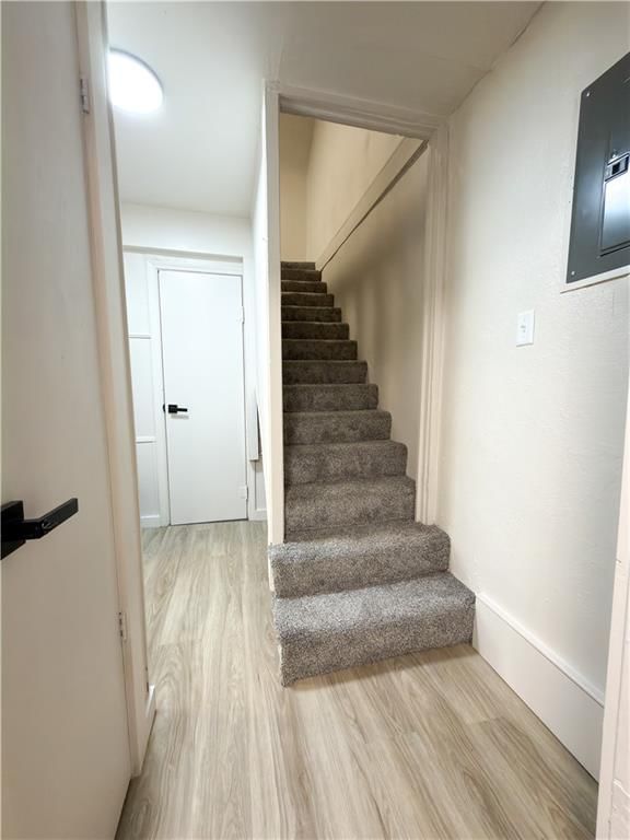 105 S Willow Street — photo 30