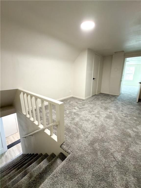 105 S Willow Street — photo 31