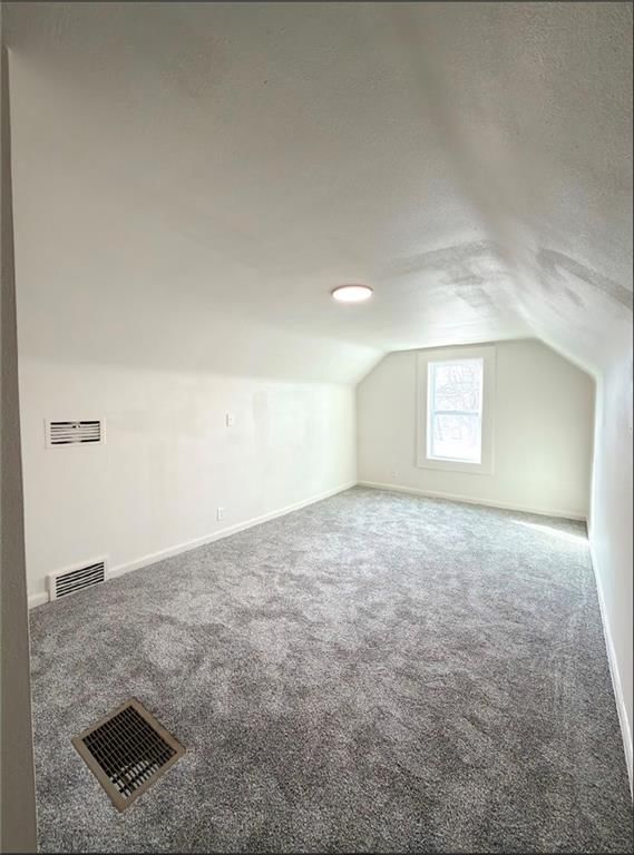 105 S Willow Street — photo 33
