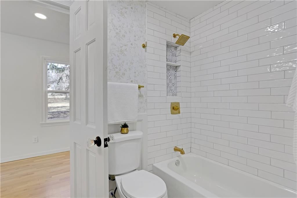 5833 Woodward Street — photo 13