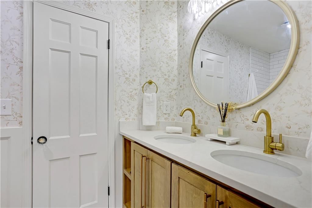 5833 Woodward Street — photo 14