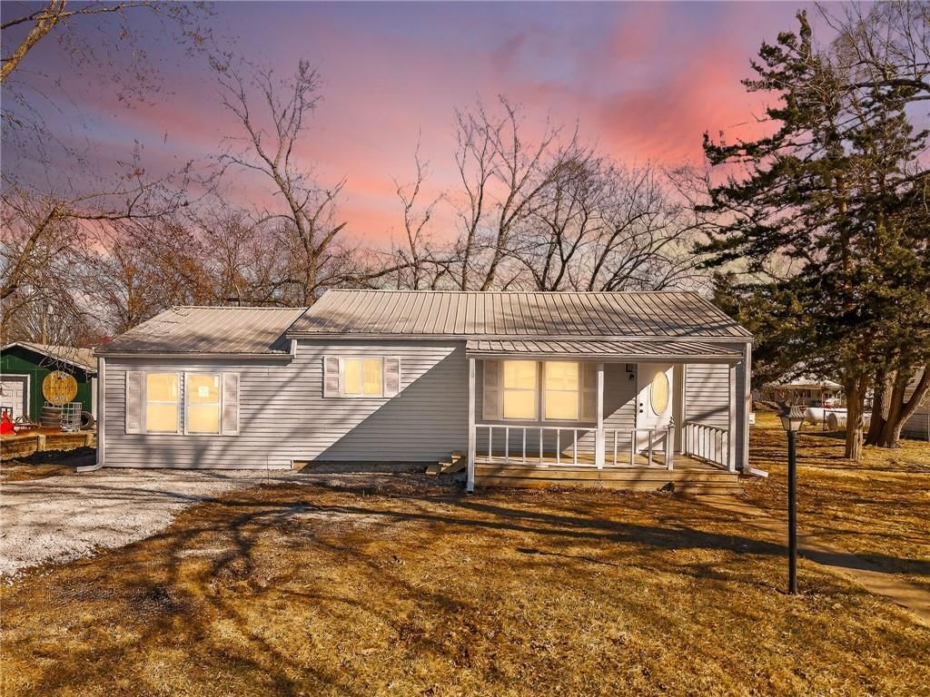604 Stoutmore Street, Polo, MO