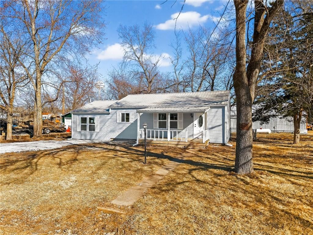 604 Stoutmore Street — photo 3