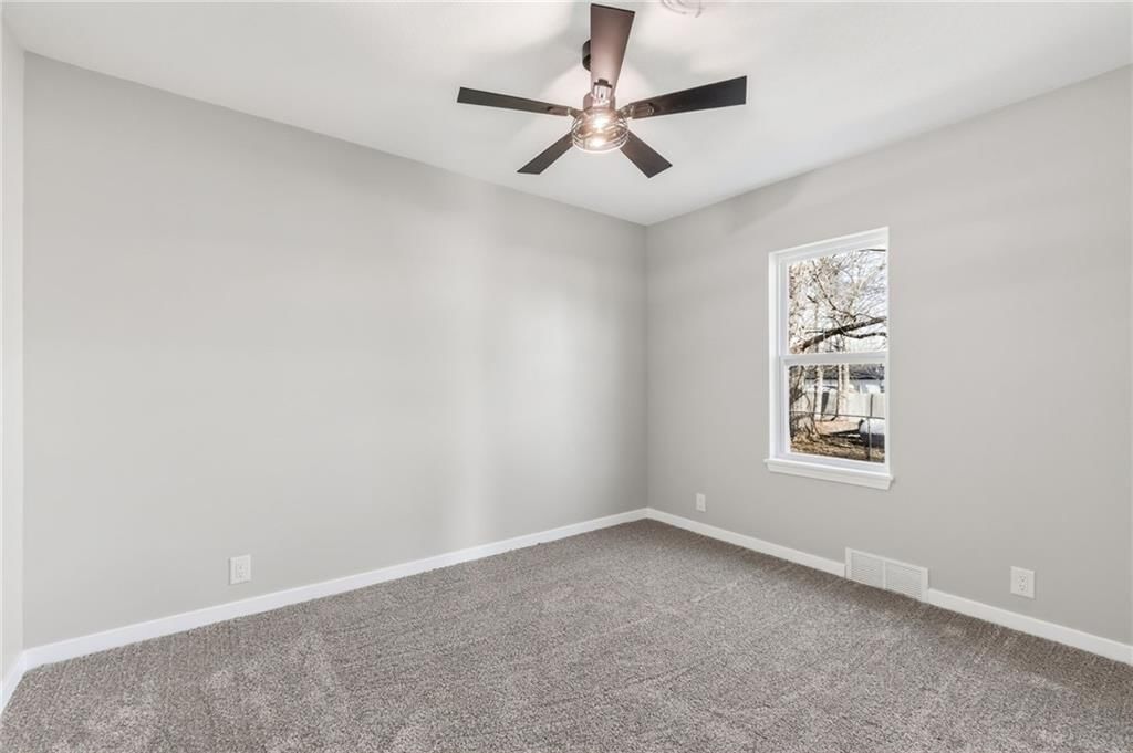 604 Stoutmore Street — photo 19