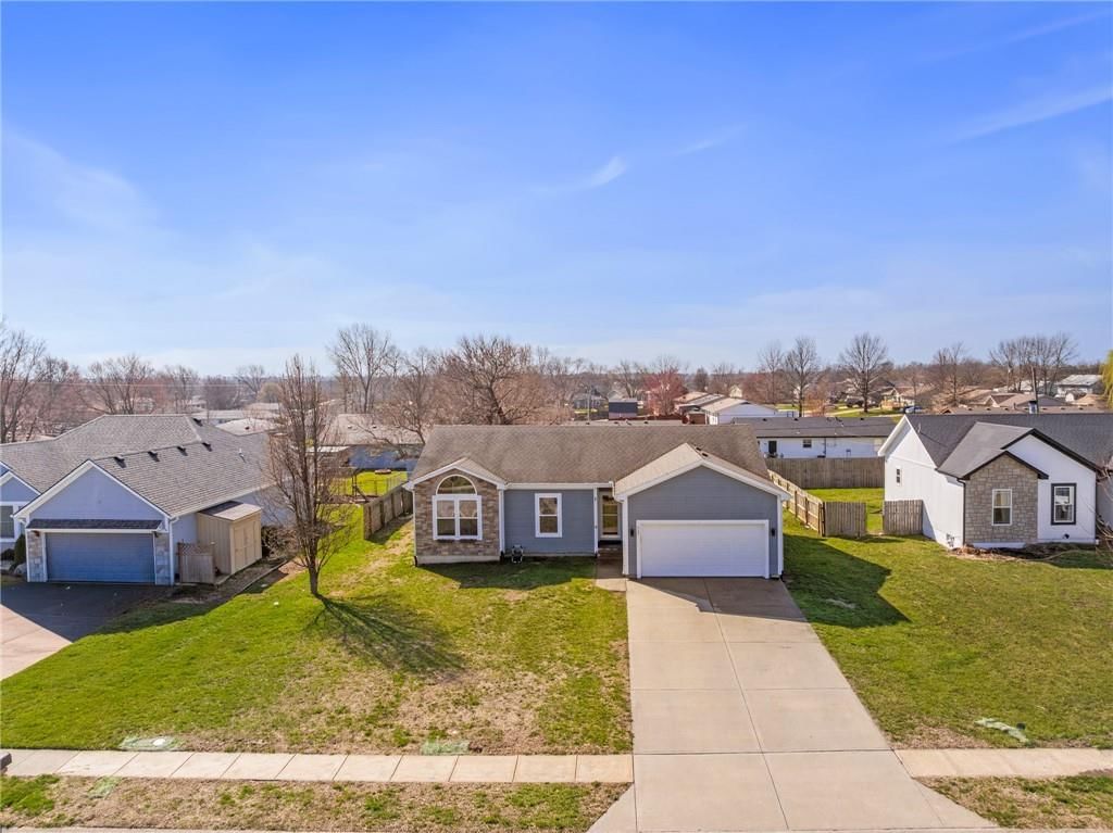 513 W Meriwood Lane — photo 3