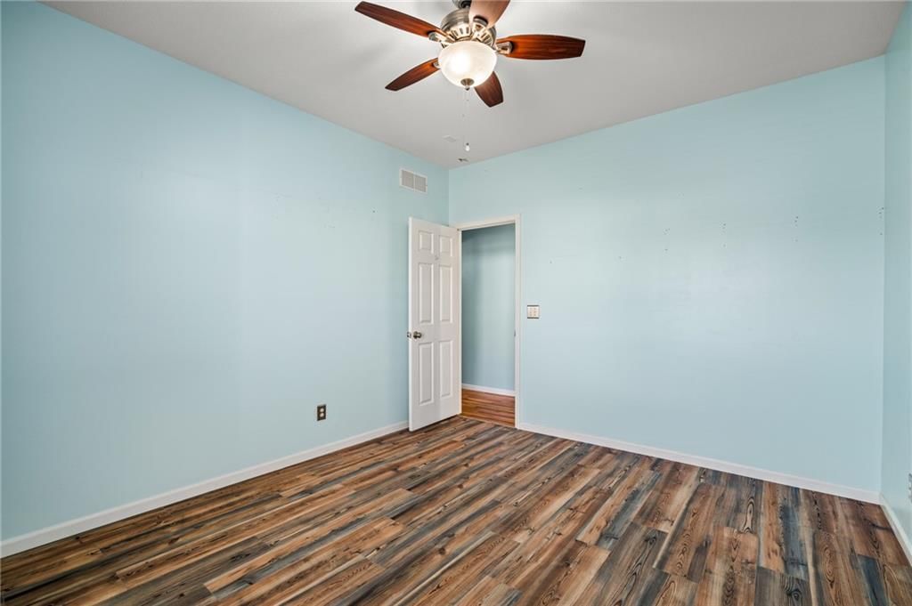 513 W Meriwood Lane — photo 29
