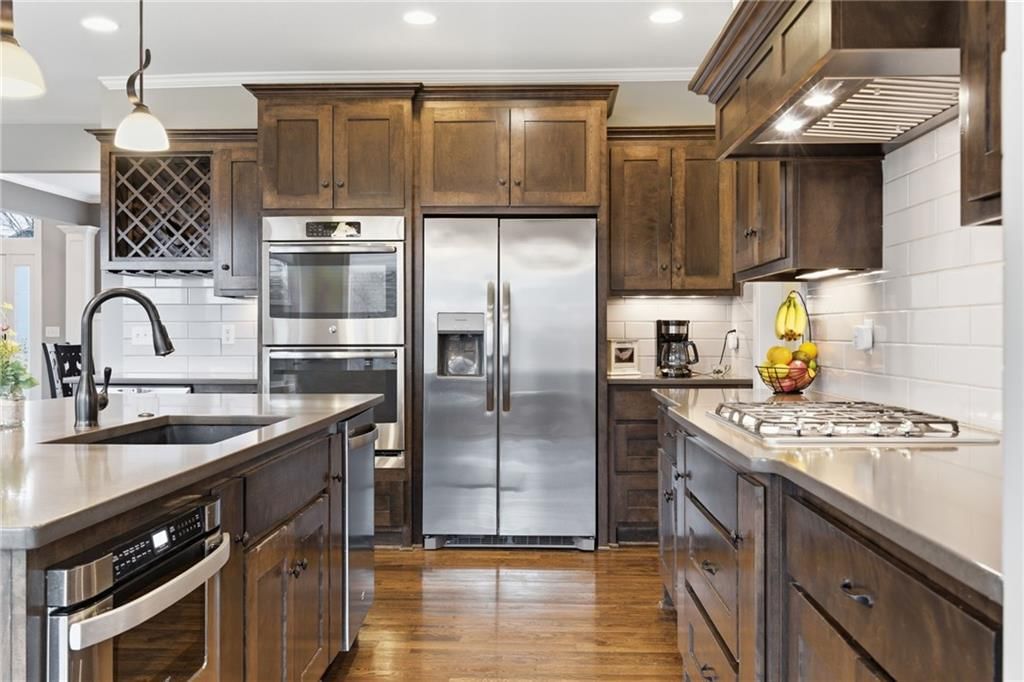 11201 N Wabash Avenue — photo 11