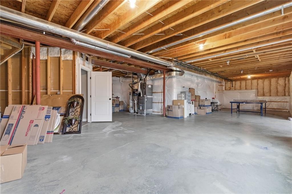 11201 N Wabash Avenue — photo 36