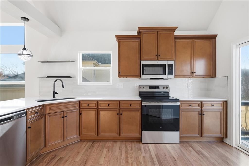 2516 SW Current Lane — photo 13