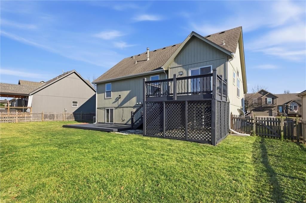 2516 SW Current Lane — photo 33