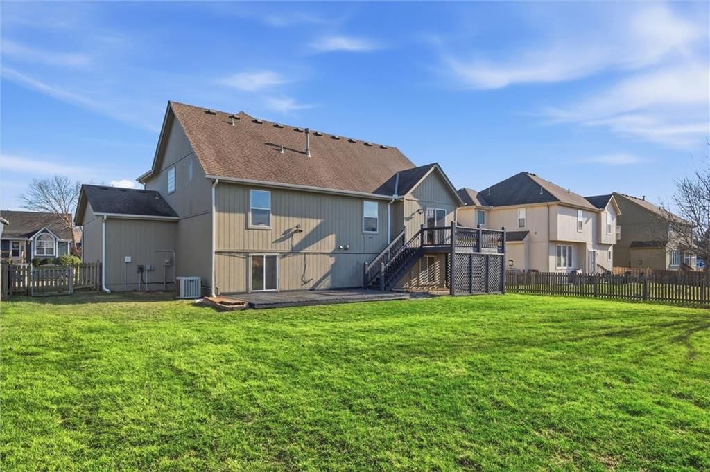 2516 SW Current Lane — photo 34