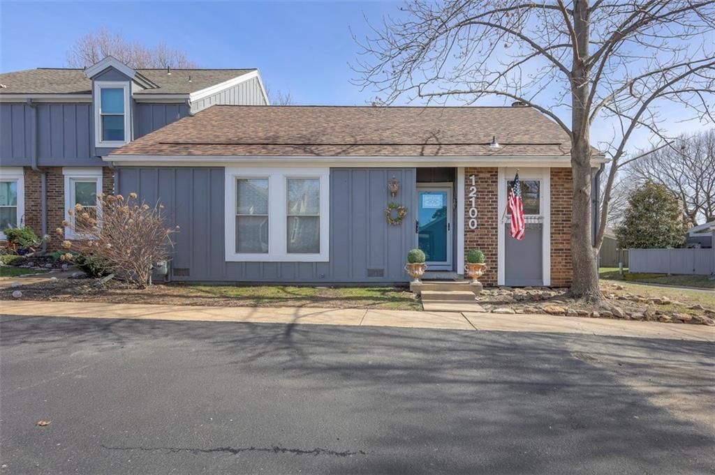 12100 W 82 Terrace — photo 2