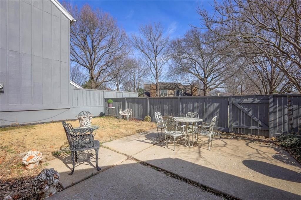 12100 W 82 Terrace — photo 22