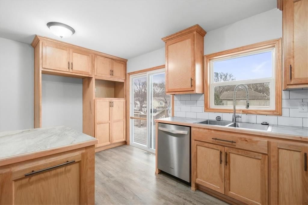 709 S Scott Avenue — photo 8