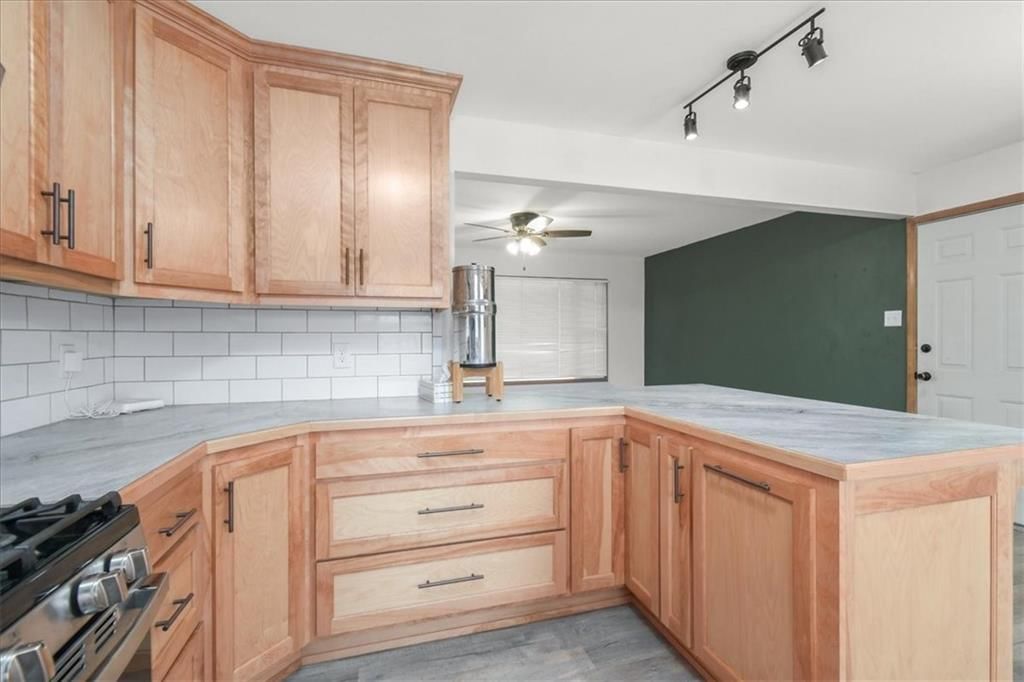 709 S Scott Avenue — photo 9