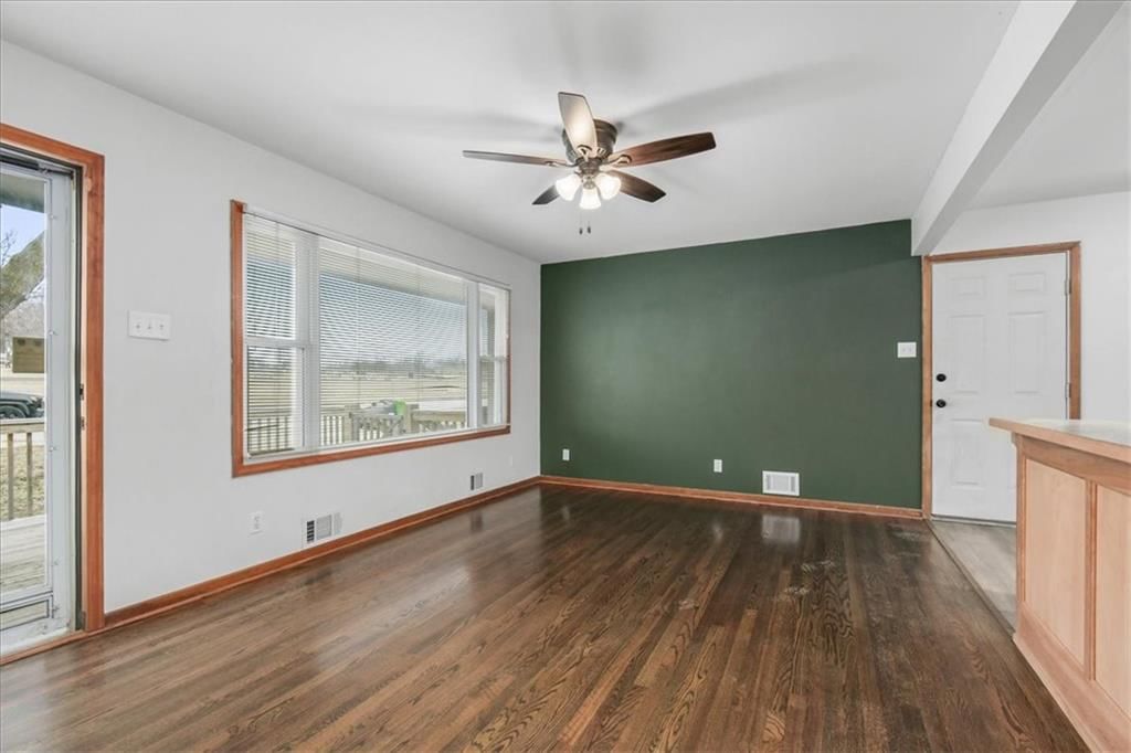 709 S Scott Avenue — photo 12