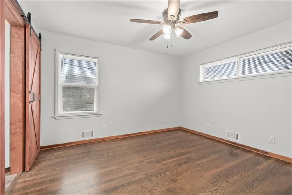 709 S Scott Avenue — photo 15