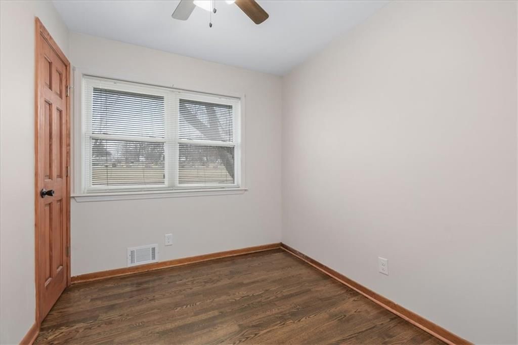 709 S Scott Avenue — photo 18