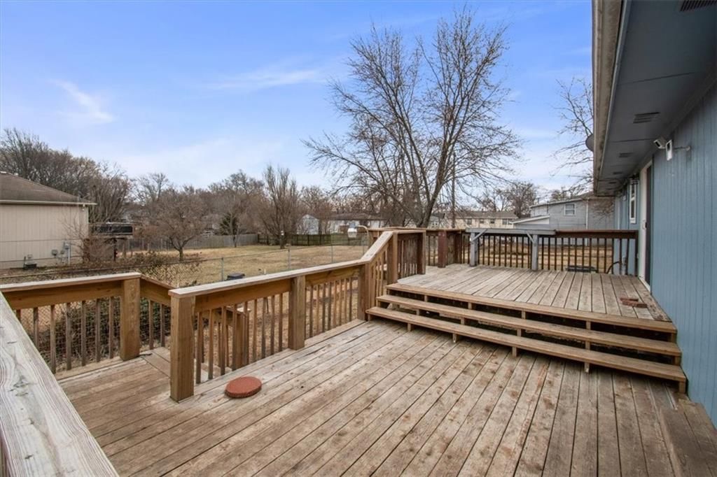 709 S Scott Avenue — photo 22