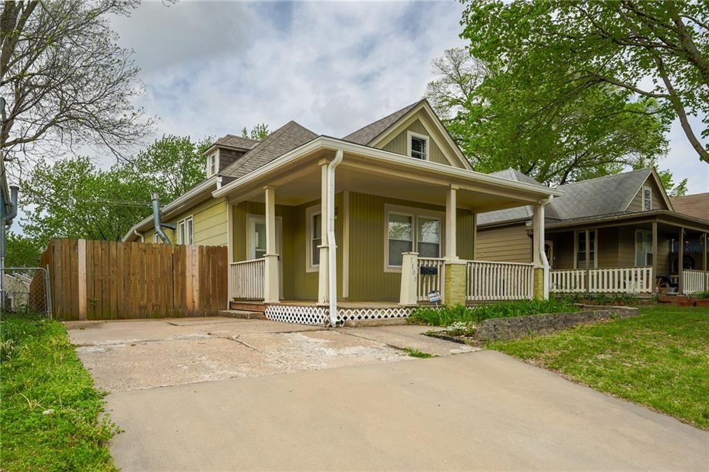 1103 N 13th Street, Leavenworth, KS