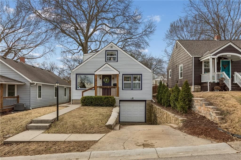 2003 W 47th Terrace, Westwood, KS