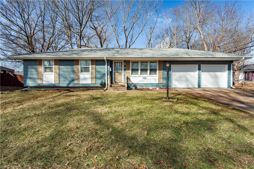 303 SW 5th Street, Blue Springs, MO