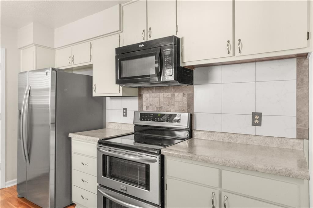 303 SW 5th Street — photo 7