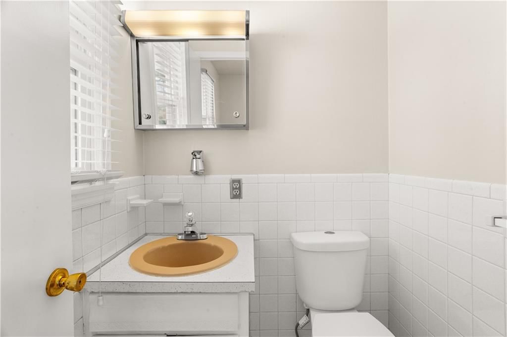 303 SW 5th Street — photo 10