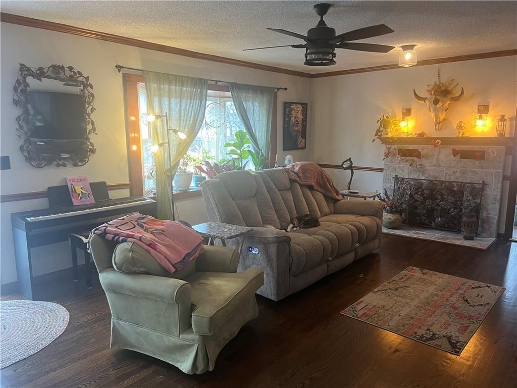 804 E South Street — photo 2