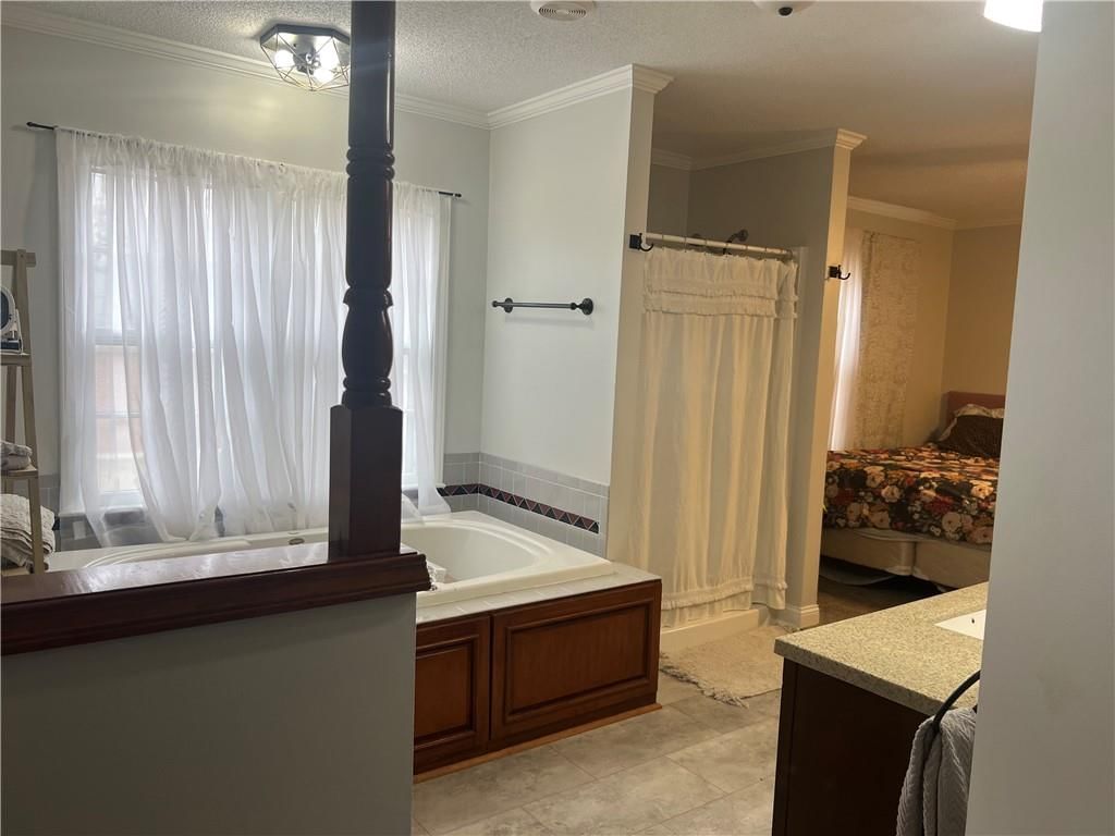 804 E South Street — photo 8