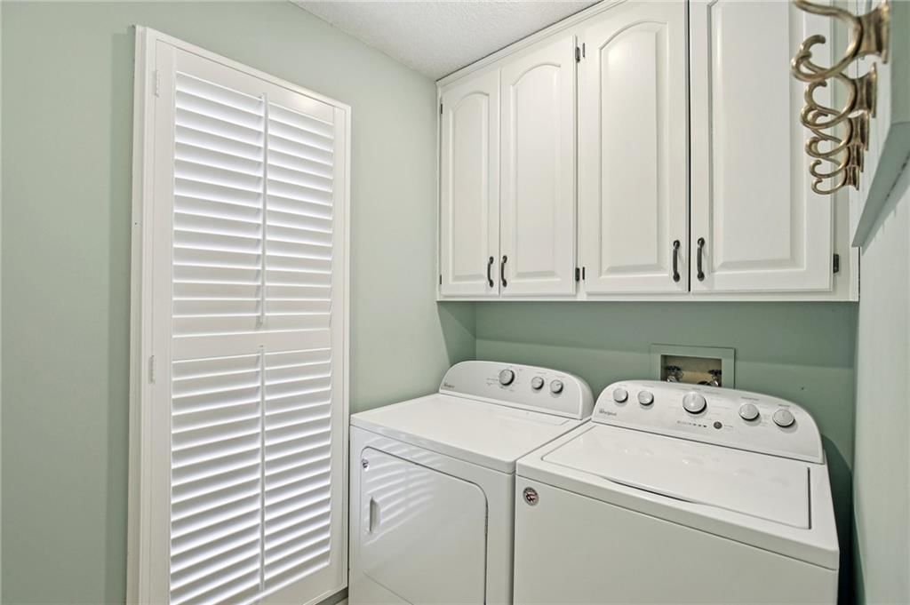 7844 W 118th Terrace — photo 16