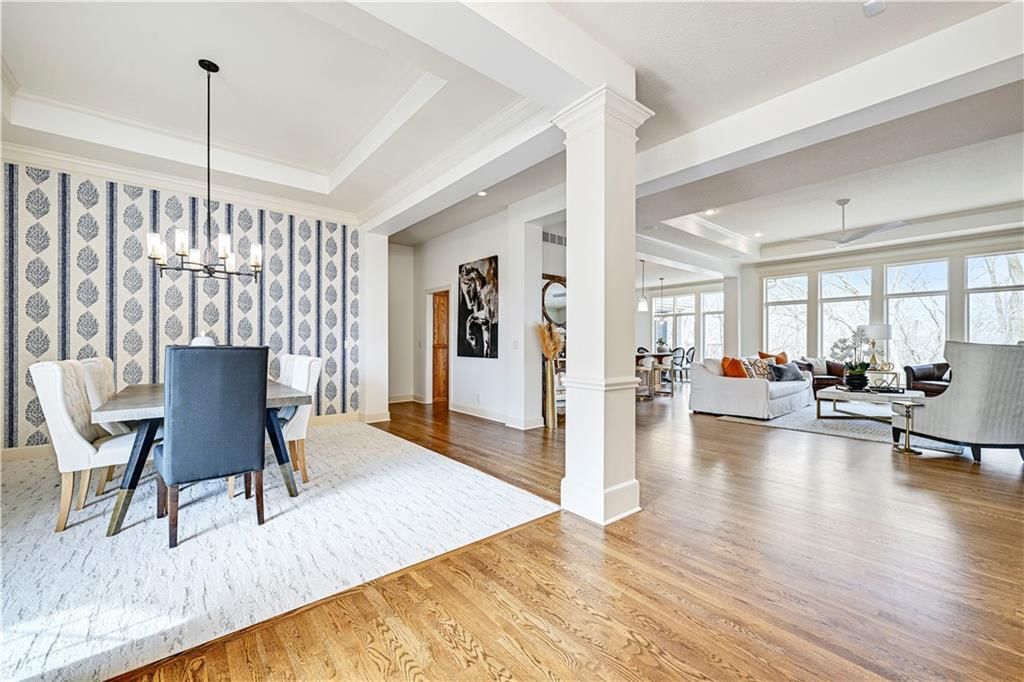 740 Suffolk Lane — photo 4