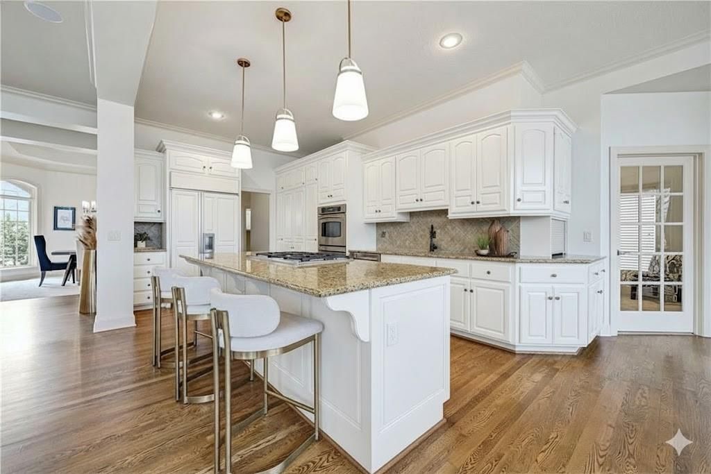 740 Suffolk Lane — photo 13