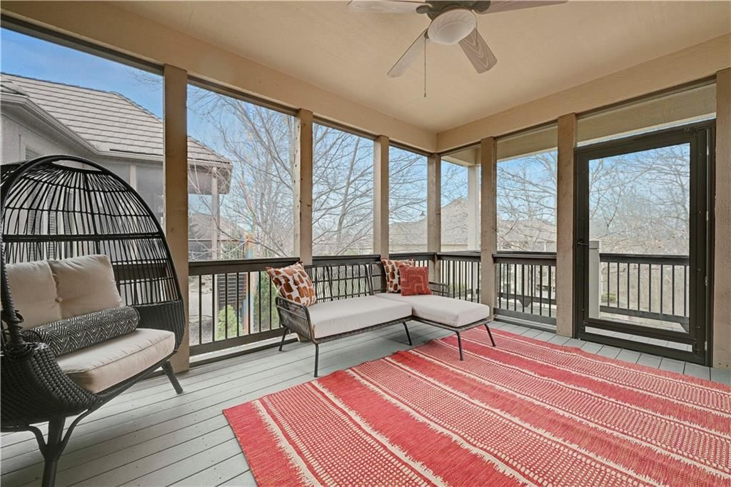 740 Suffolk Lane — photo 17