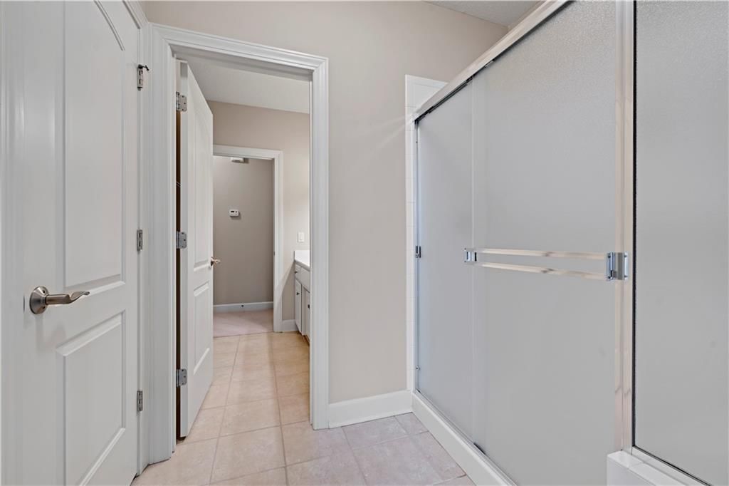 740 Suffolk Lane — photo 27