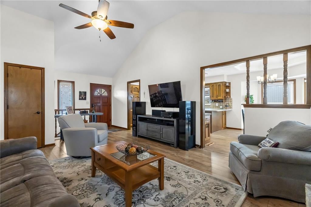 121 SW 26th Street Court — photo 6