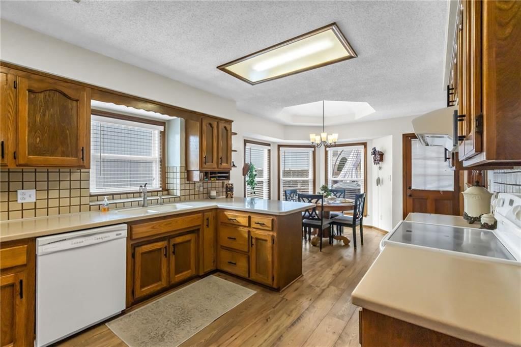 121 SW 26th Street Court — photo 7