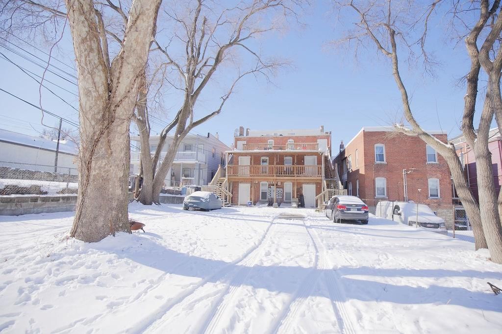 569-571 Campbell Street — photo 5