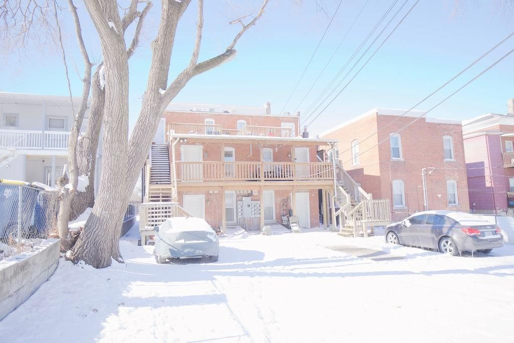 569-571 Campbell Street — photo 9