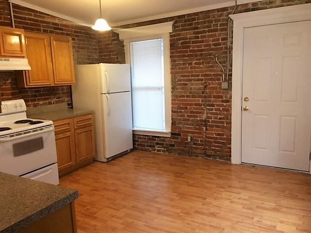 569-571 Campbell Street — photo 19