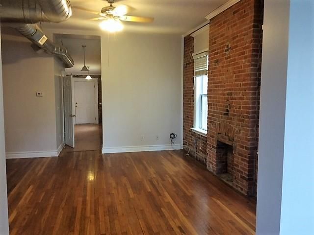 569-571 Campbell Street — photo 21
