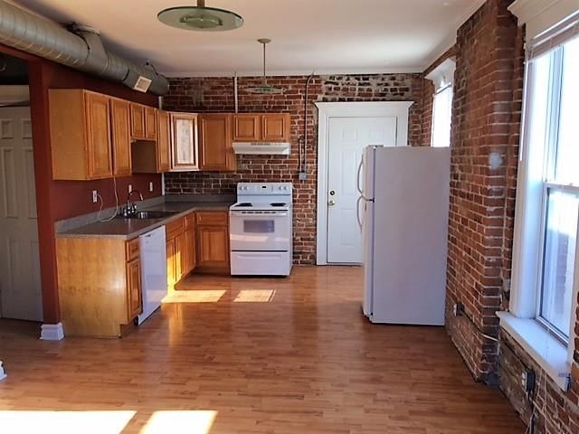 569-571 Campbell Street — photo 22