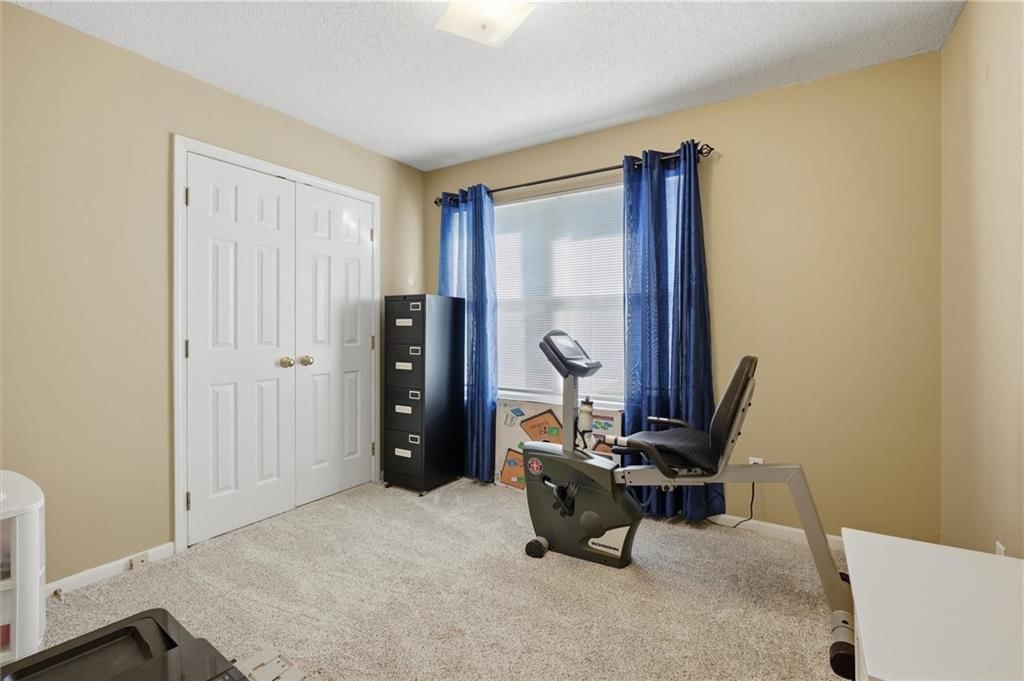 6816 N Corrington Avenue — photo 17