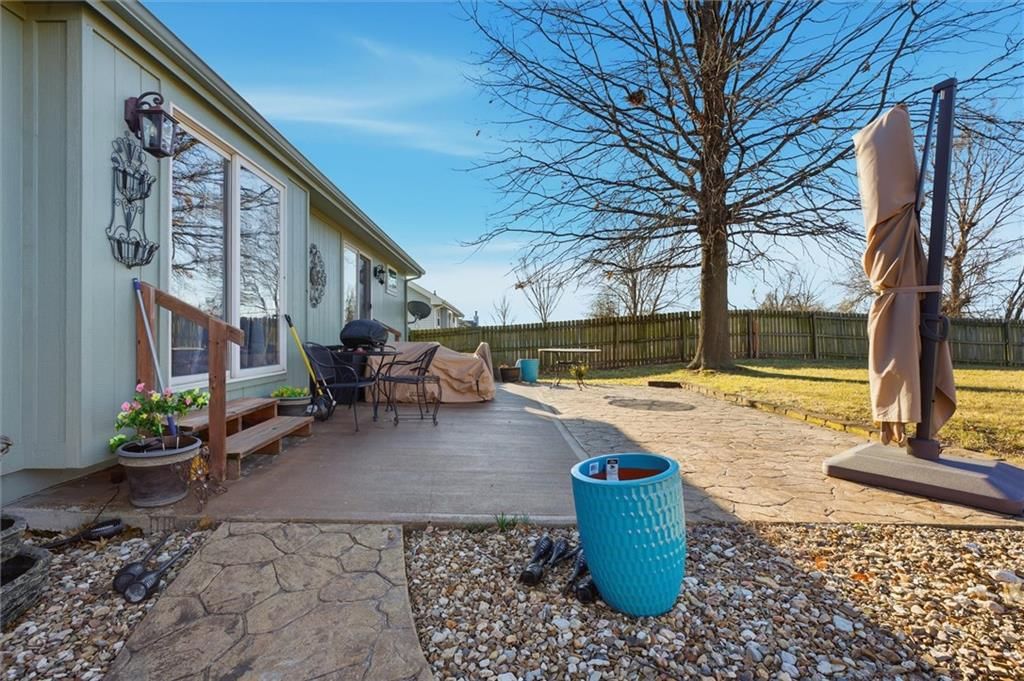 6816 N Corrington Avenue — photo 31