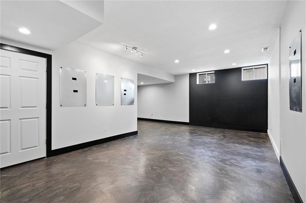 6323 N Robinhood Lane — photo 38