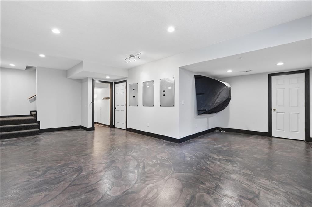 6323 N Robinhood Lane — photo 39