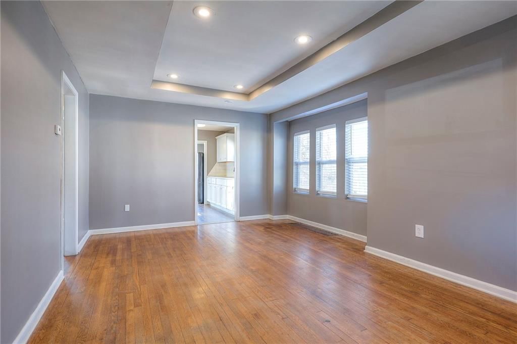2815 Everett Avenue — photo 5